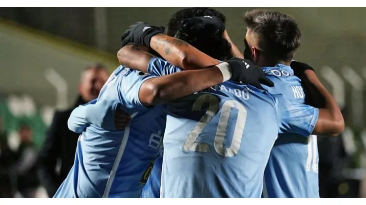 CRISTAL SE IMPONE EN BOLIVIA