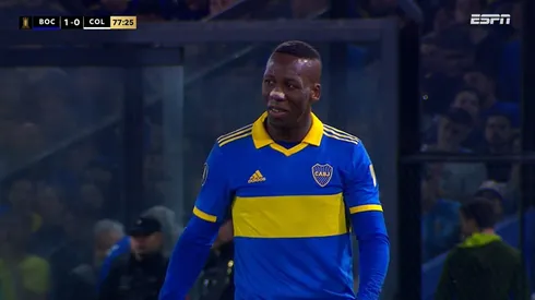 Luis Advíncula lesionado durante el Boca-Colo Colo