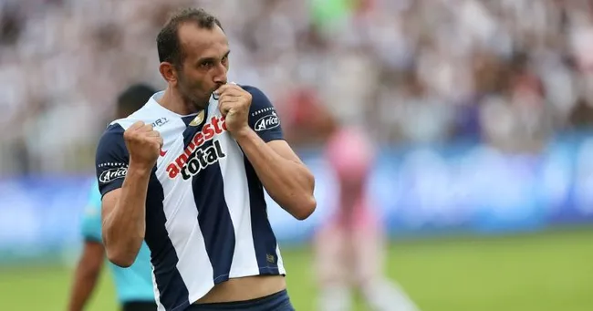 Hernán Barcos será titular esta noche