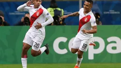 ¿Hasta cuándo firmó Orejas Flores con la "U"?