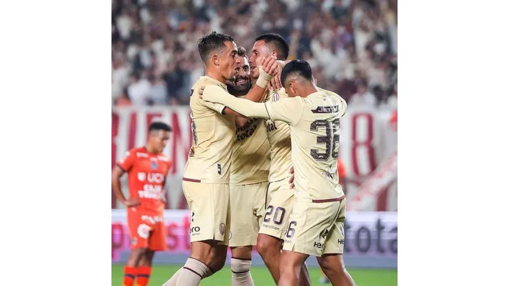 universitario RECORD SI GANA A SANTA FE