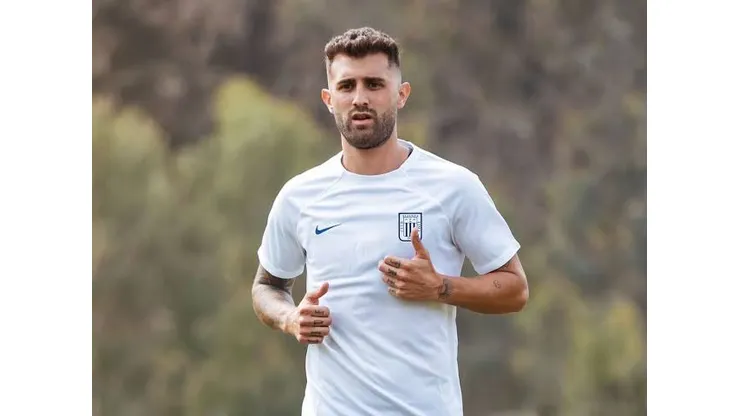 Gino Peruzzi no juega ante Mineiro