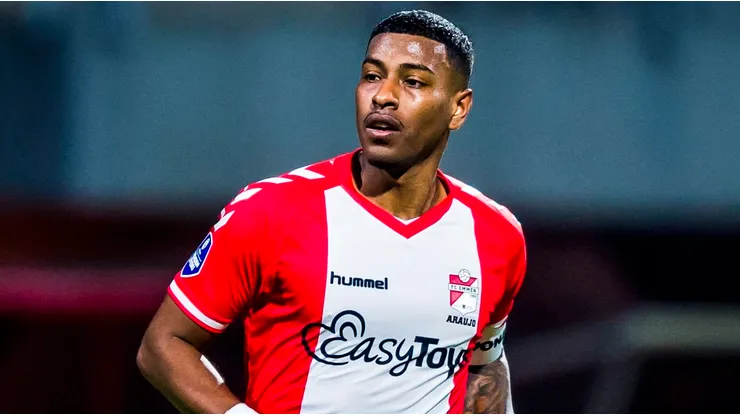 Por la permanencia: Emmen con Araujo por la Eredivisie