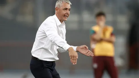 LIMA, PERU - APRIL 05: Tiago Nunes, head coach of Sporting Cristal gestures during a Copa CONMEBOL Libertadores 2023 group D match between Sporting Cristal and Fluminense at Estadio Nacional de Lima on April 05, 2023 in Lima, Peru. (Photo by Daniel Apuy/Getty Images)
