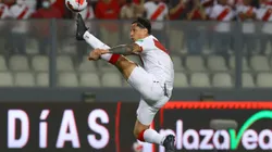 LIMA, PERU - MARCH 29: Gianluca Lapadula of Peru controls the ball during the FIFA World Cup Qatar 2022 qualification match between Peru and Paraguay at Estadio Nacional de Lima on March 29, 2022 in Lima, Peru. (Photo by Leonardo Fernandez/Getty Images)