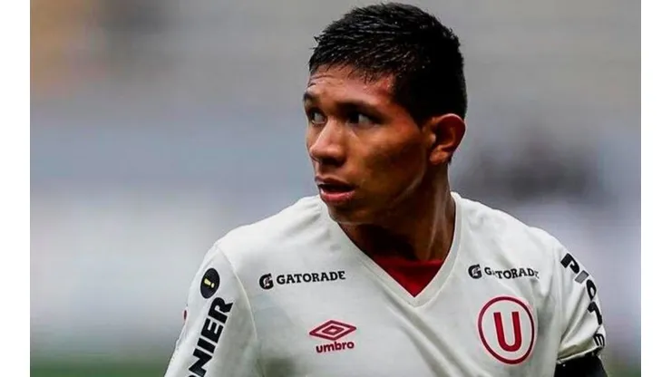 ¿Cómo sería el once de Fossati ante la eventual llegada de Orejas Flores?