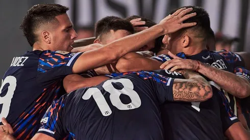 Racing sin Paolo Guerrero cayó derrotado como local