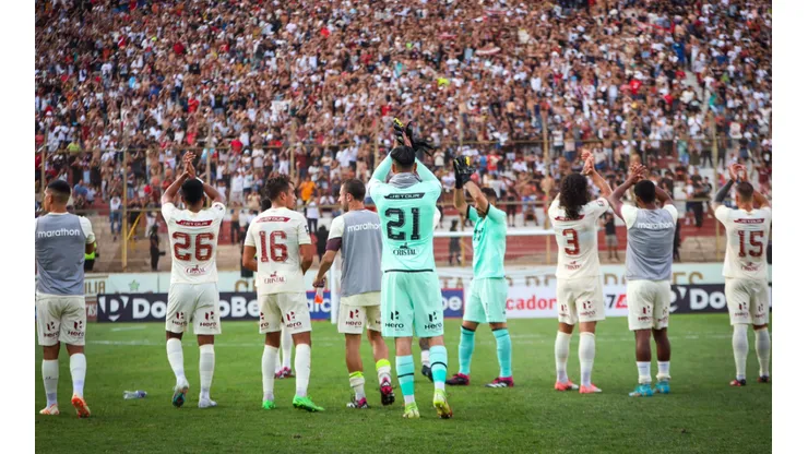 Universitario y su historial frente a clubes colombianos