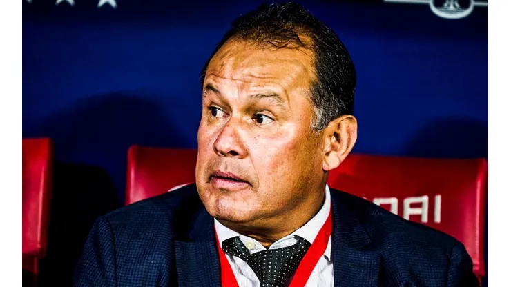 Reynoso respondió sobre los gastos que hizo en su gira por Europa