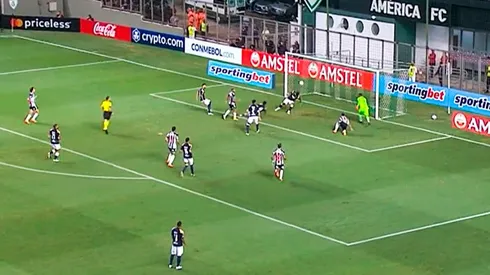 El 'Kaiser' salvó a Alianza: Zambrano evitó el 1-0 de Mineiro