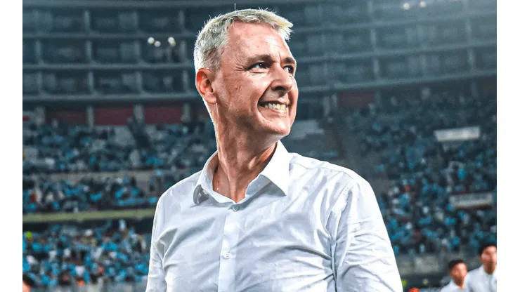 Tiago Nunes podría volver a Sporting Cristal.