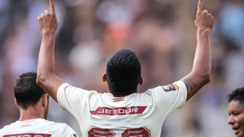 Alex Valera metió un hat trick y se fue expulsado en el triunfo de la "U" ante Sport Boys