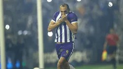 Hernán Barcos cerca de ser el goleador histórico extranjero