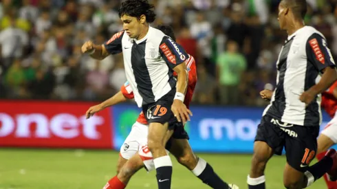 Roberto Ovelar dio la clave para el triunfo de Alianza Lima sobre Libertad