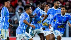 Cristal empata con golazo de tiro libre de Corozo