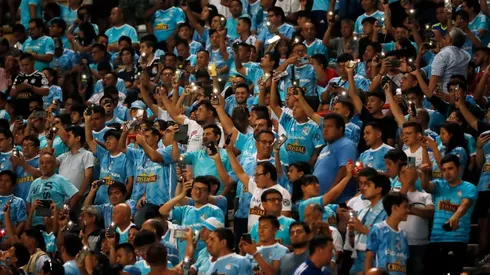 Los hinchas celestes se hacen notar