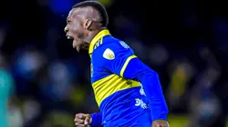 Luis Advíncula anotó el primer gol de los xeneizes.