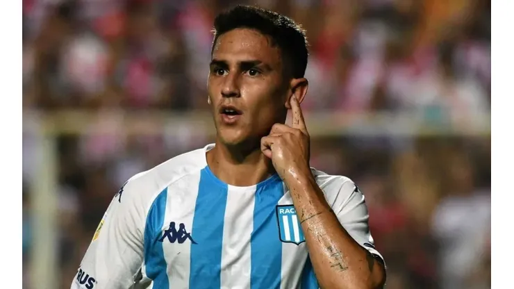 Racing Club le gana al Ñublense con este golazo
