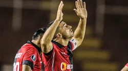 Bernardo Cuesta convirtió para los rojinegros.