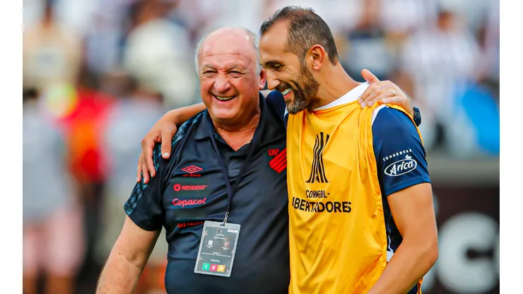 El emotivo abrazo de Barcos y Scolari.