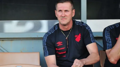 Técnico de Paranaense menosprecia a Alianza Lima