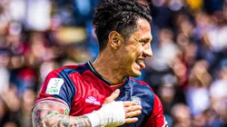 Gianluca Lapadula dentro del área no perdona y marca golazo