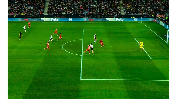 Perú tuvo 2 errores en defensa y Alemania marcó el 1-0 en Mainz