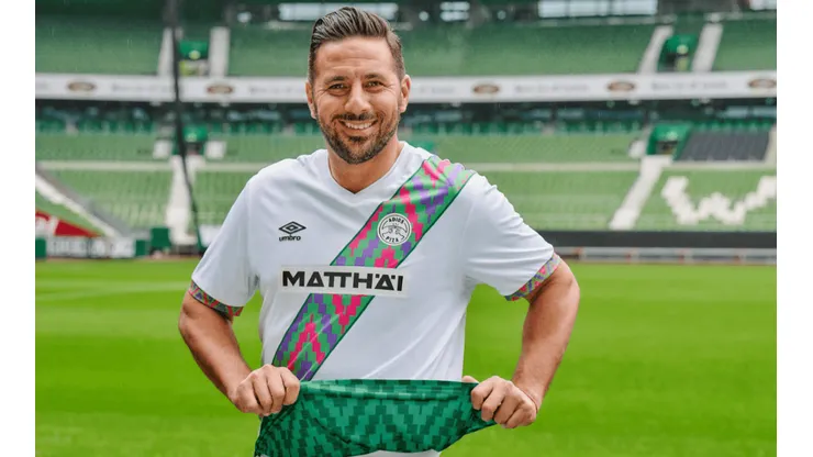 Claudio Pizarro: "La liga peruana es comparable a la tercera de Alemania"