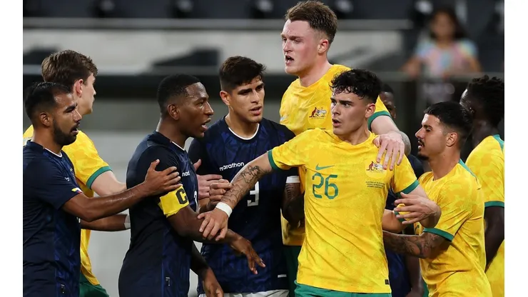 Robertson contra Ecuador.