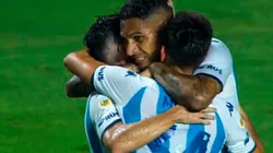 ¡Paolo en modo Depredador! Peruano marcó golazo para Racing