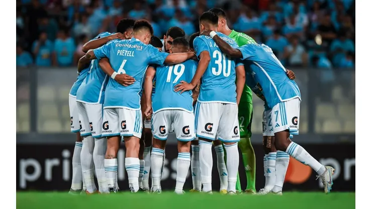 Los celestes siguen firmes