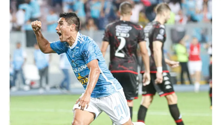 Jugador x Jugador: Irven Ávila la figura del partido por el gol en el último minuto