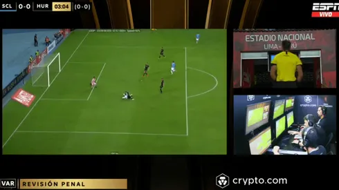 Sporting Cristal perjudicado por penal anulado gracias al VAR