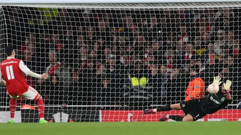 Antonio Adán le dio la clasificación al Sporting de Lisboa contra Arsenal