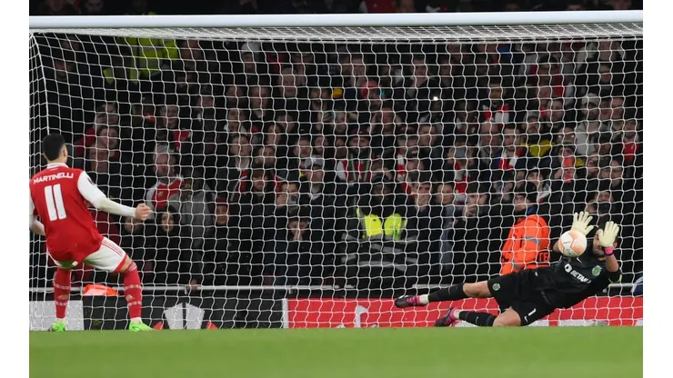 Antonio Adán le dio la clasificación al Sporting de Lisboa contra Arsenal