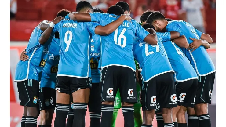 Los celestes definen en casa