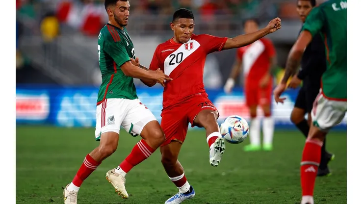 Peru v Mexico