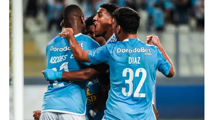 Los celestes quieren avanzar a la fase de grupos