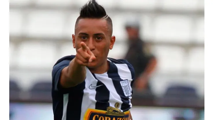 La Liga 1 da fabulosa bienvenida a Christian Cueva