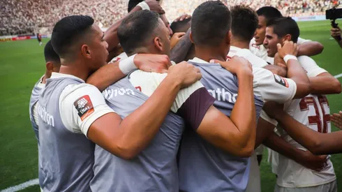 La U por fin se abrazó