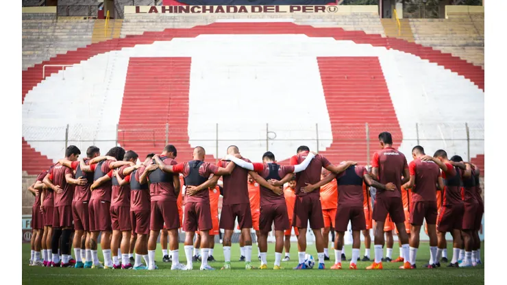 Universitario de Deportes y su alineación titular contra FBC Melgar