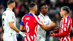 Atlético hunde al Real y le entrega LaLiga al Barcelona