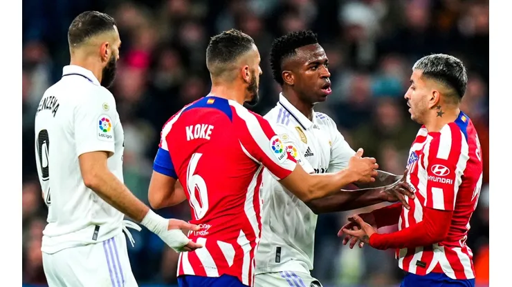Atlético hunde al Real y le entrega LaLiga al Barcelona