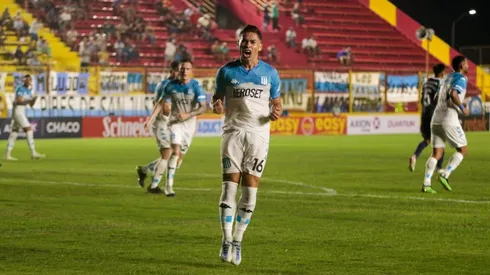 Racing Club ganó a San Martín con gol de Paolo Guerrero (VIDEO)