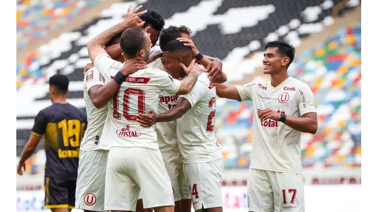 Universitario tiene el once titular para enfrentar a Unión Comercio con una sola duda