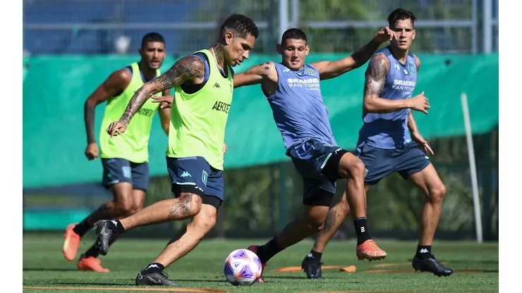 Paolo Guerrero anotó su primer gol con Racing Club