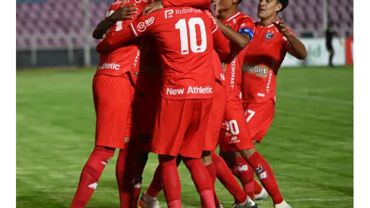 Cienciano derrotó Cusco FC y suma sus primeros tres puntos