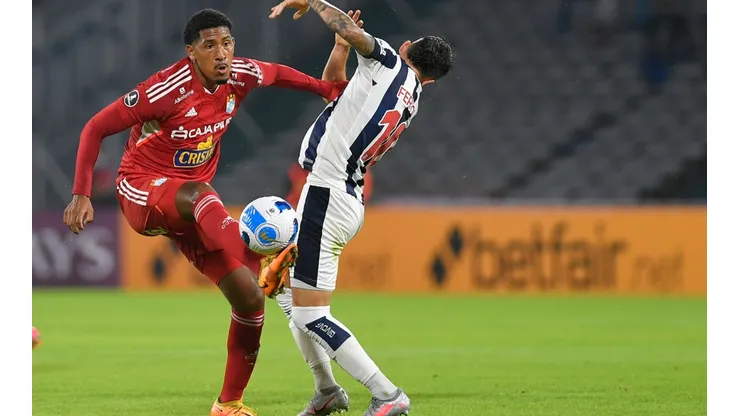 Talleres v Sporting Cristal - Copa CONMEBOL Libertadores 2022