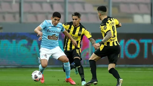 Sporting Cristial v Pe�arol - Copa CONMEBOL Sudamericana 2021