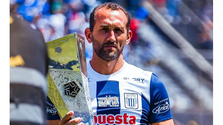 Ídolo de Alianza vive enamorado de Barcos: "Es un líder positivo"